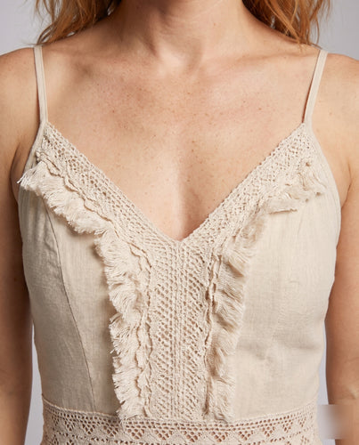 Damen Jumpsuit mit zarten Spitzen- und Rüschendetails