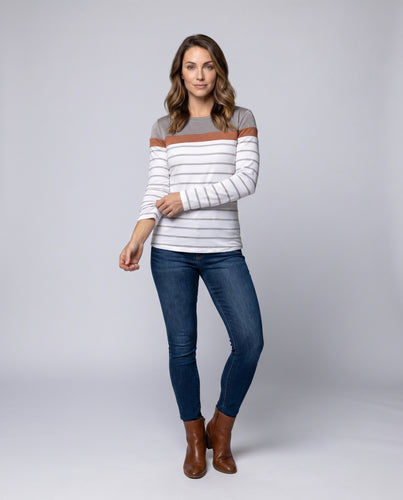 Damen Langarmshirt mit modischem Streifenmuster und eleganten Details