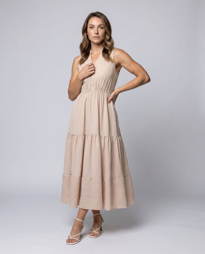 Damen Maxikleid mit dezenten Knopfdetails und fließendem Rock