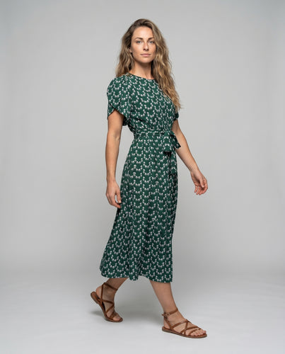 Damen Maxikleid mit elegantem Taillengürtel und verspieltem Muster