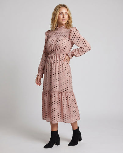 Damen Maxikleid mit eleganter Rüschendetails und gepunktetem Muster