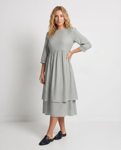 Damen Maxikleid mit grazilem Schnitt und lässigem Taillengummizug