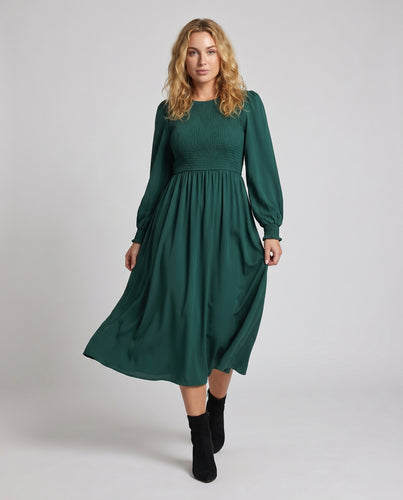 Damen Midikleid mit luftiger Schnittführung und eleganten Rüschen