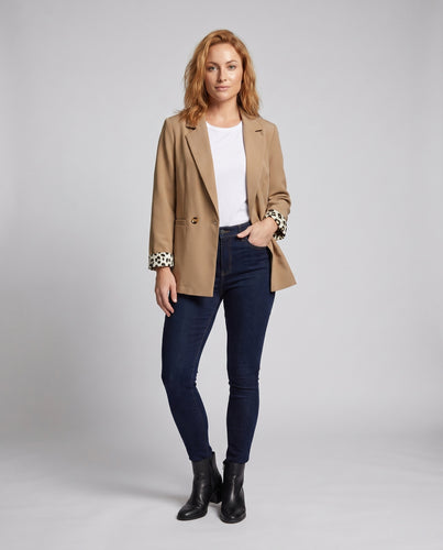 Damen modische Blazer mit tierischen Akzenten