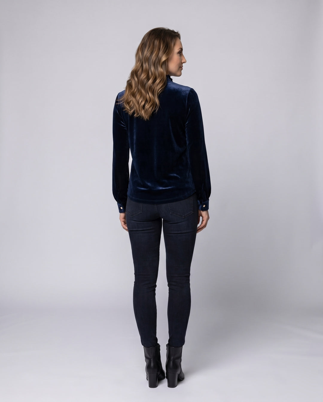 Product 15636303216970 - back_view