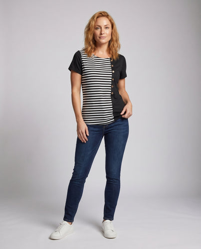 Damen T-Shirt mit modischen Blockstreifen und dekorativen Knöpfen