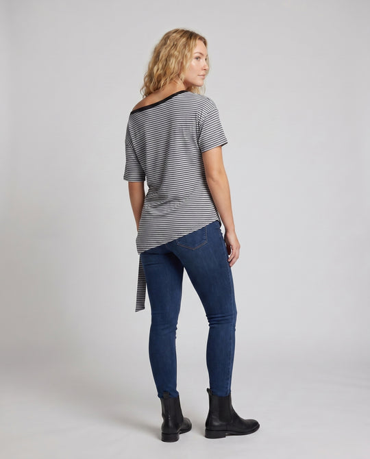 Product 15636487831882 - back_view