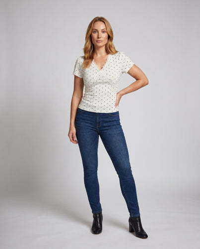 Damen Bluse mit verspieltem Polka-Dot-Muster und romantischen Puffärmeln