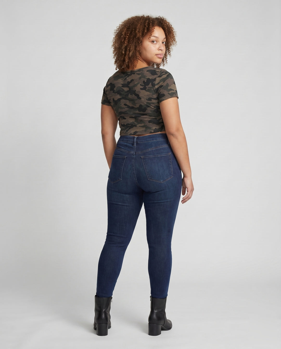 Product 15636495270218 - back_view
