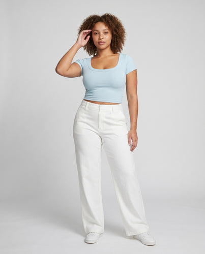 Damen Crop-Top mit geripptem Stoff und breiten Schultern