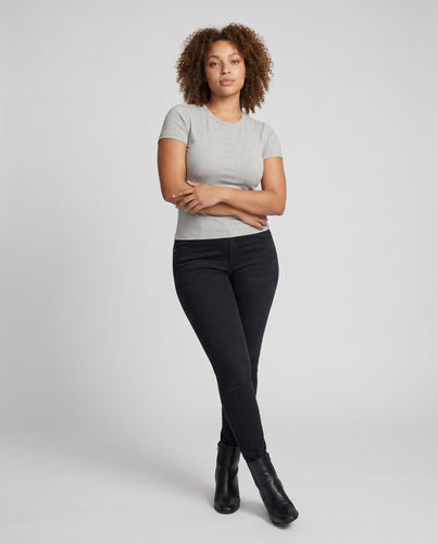 Damen Crop-Top mit kreativem Engel-Motiv und figurbetontem Schnitt
