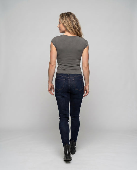 Product 15636506968394 - back_view