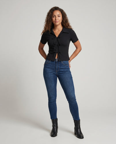 Damen Kurzarm Bluse mit dekorativer Schnürung