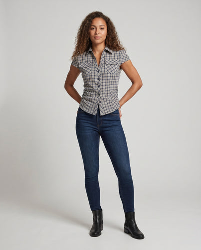 Damen Kurzarmbluse im karierter Design mit Rüschendetails