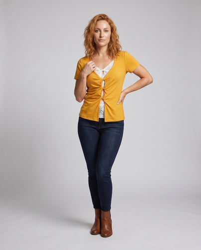 Damen Kurzarmshirt mit verspieltem Rückenschnürungsdesign