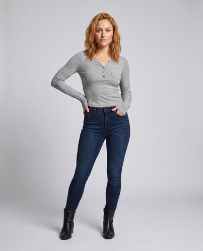 Damen Langarmshirt mit Knopfleiste und praktischer Brusttasche