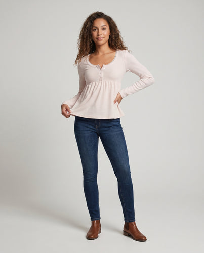 Damen Langarmshirt mit raffiniertem Knopfdetail und weichem Baumwollstoff