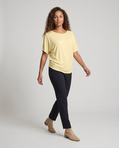 Damen lässiges Oversized T-Shirt mit v-Ausschnitt und fließendem Stoff