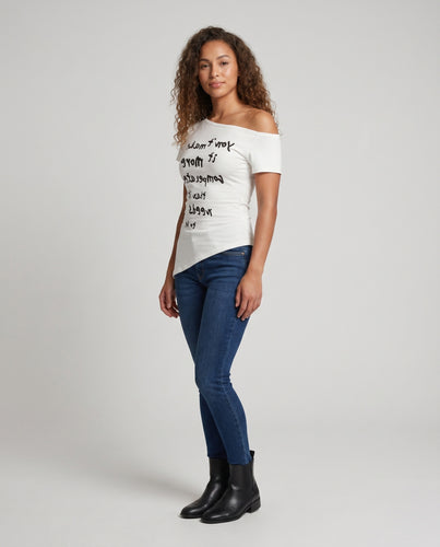 Damen Shirt mit kreativem Off-Shoulder Design