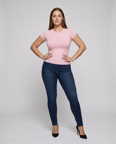 Damen Sportliches T-Shirt mit innovativem Schnitt und feuchtigkeitsregulierendem Material