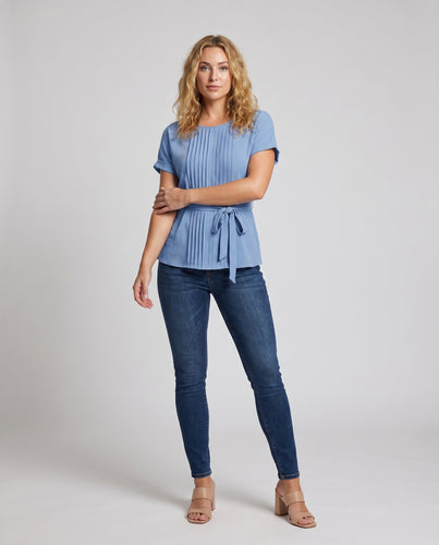 Damen Bluse mit dekorativen Falten und tailliertem Gürtel EB