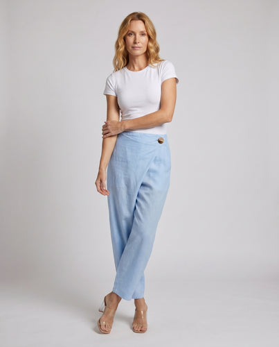 Damen Elegant geschnittene Leinenhose mit seitlichen Taschen und Knopfdetail EB