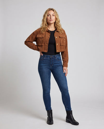 Damen Kurzjacke im modernen Corddesign mit praktischen aufgesetzten Taschen EB