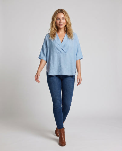 Damen Lässig geschnittene Bluse mit modernem V-Ausschnitt und oversized Ärmel EB