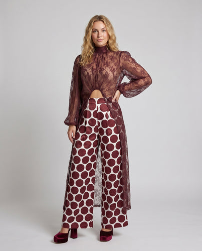 Damen Eleganter Spitzenbluse mit hochgeschlossenem Design und weitgeschnittenen Hosen EB