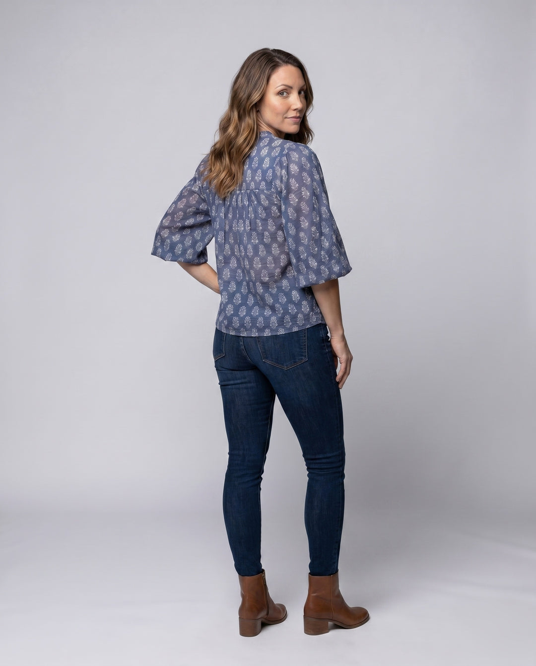 Product 15639228416330 - back_view