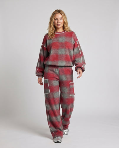 Damen lässiges Set bestehend aus weitem Pullover und Cargo-Hose EB