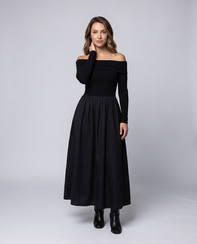 Damen Elegantes Maxikleid mit schulterfreiem Oberteil und gerafftem Rock