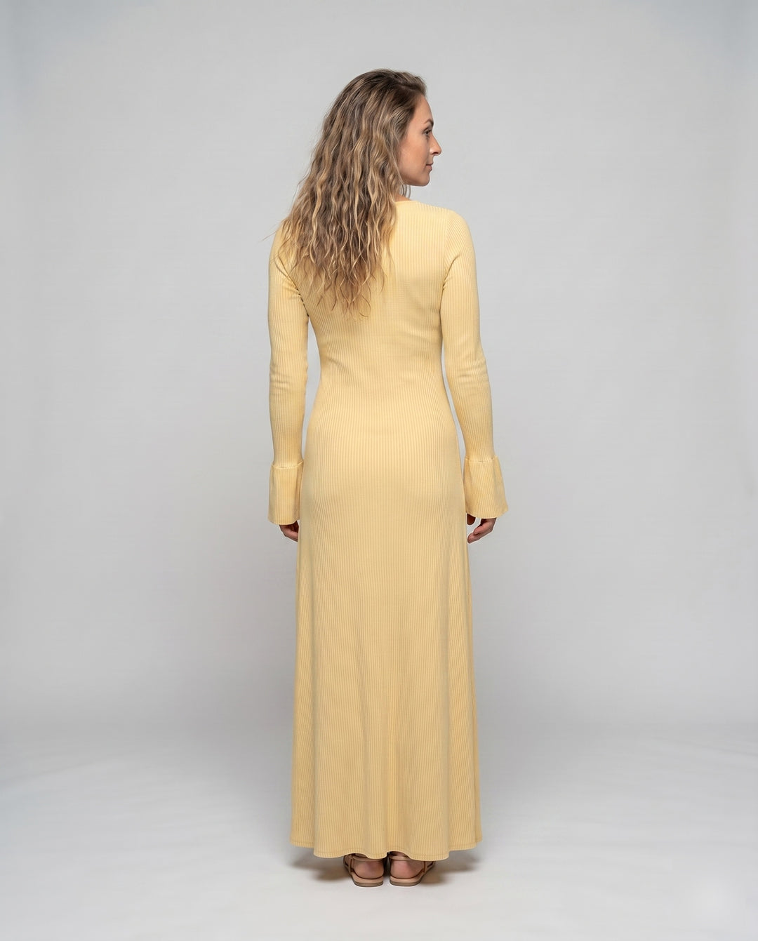Product 15641120768330 - back_view