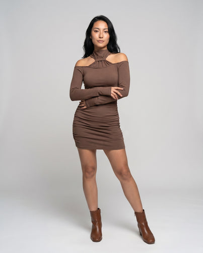 Damen Elegantes Minikleid mit schulterfreiem Design und gerafftem Oberteil