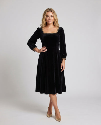 Damen Elegantes Samt-Kleid mit weitem Ausschnitt und auffälligen Puffärmeln