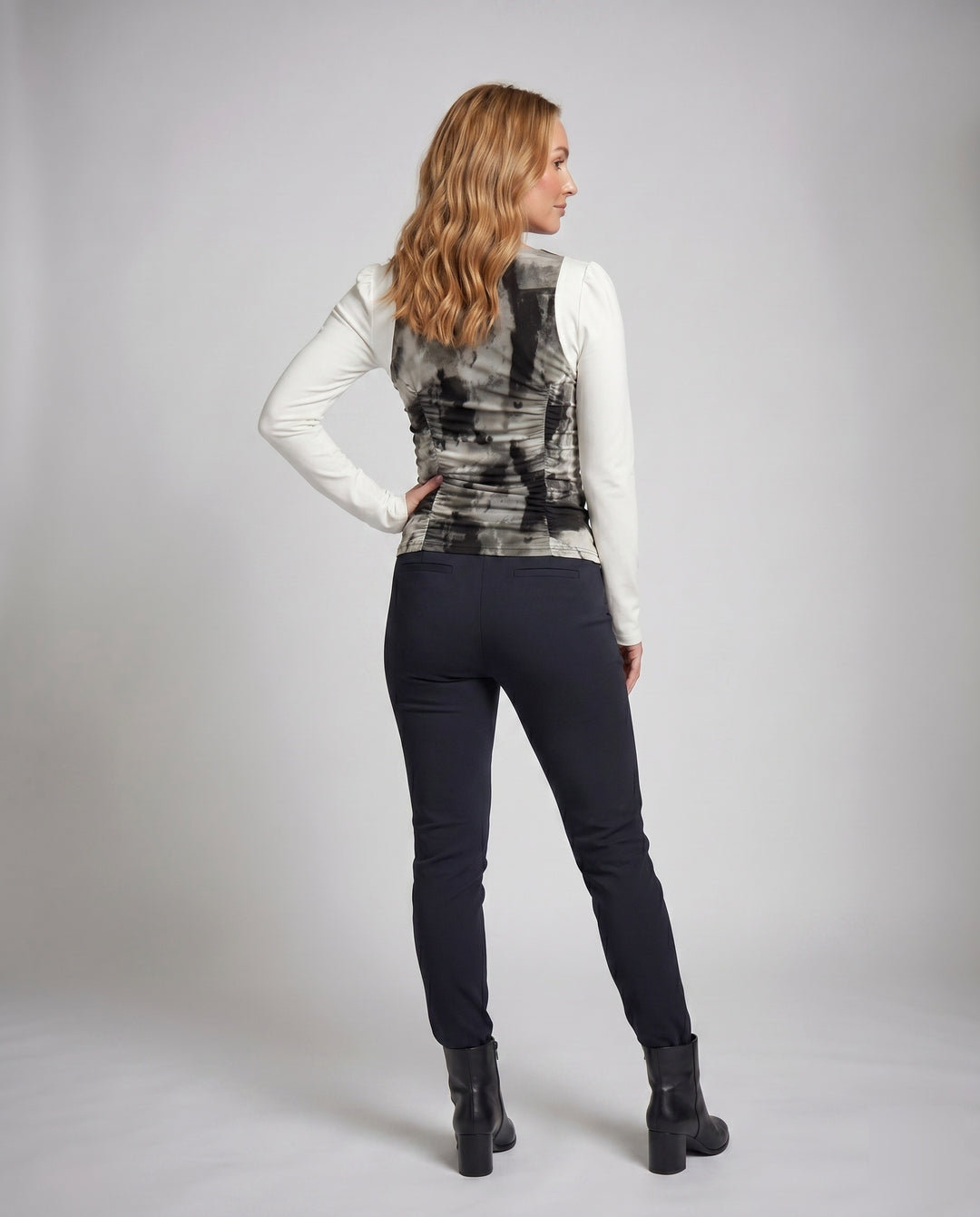 Product 15641123160394 - back_view