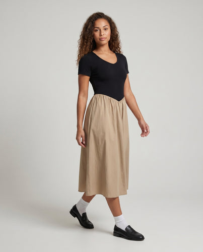 Damen Elegantes Wickeloberteil mit weich fließendem Rock