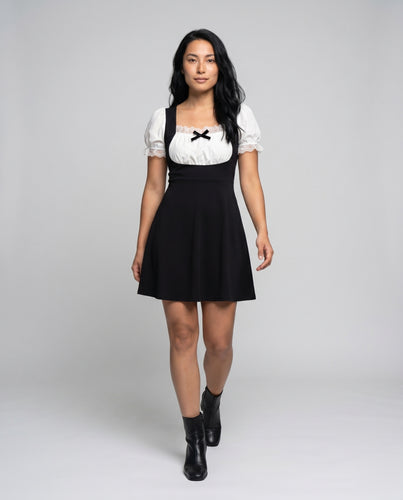 Damen Kleid mit Puffärmeln und Spitzendetails