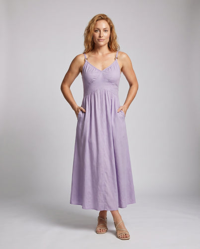 Damen Lang gestreiftes Sommerkleid mit feinen Spaghettiträgern und romantischer Raffung