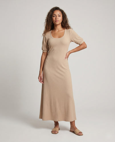 Damen Langes, figurumspielendes Kleid mit kurzen Ärmeln und elegantem Schnitt