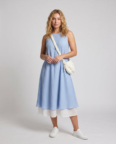 Damen lässiges Longdress mit asymmetrischem Schnitt und Taillenbindung