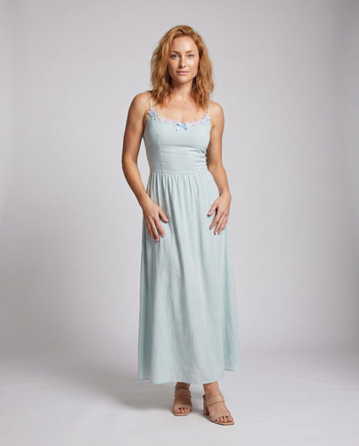 Damen Maxi-Kleid mit tiefem Rückenausschnitt und verspielten Trägerdetails