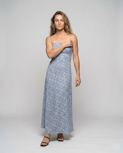 Damen Maxikleid mit floralem Muster und schwingendem Saum