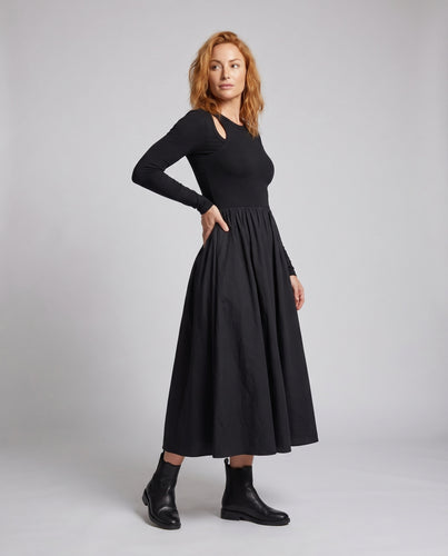 Damen Maxikleid mit langem Arm und elegantem Taillenschnitt