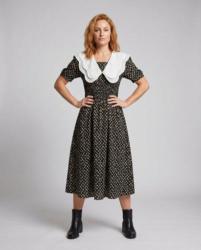 Damen Maxikleid mit Puffärmeln und eleganter Kragenpartie