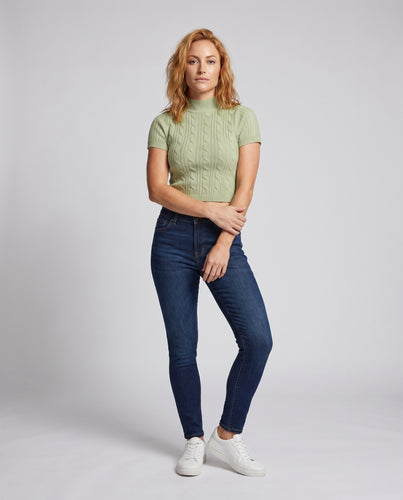 Damen Kurzer Strickpullover mit hochgeschlossenem Kragen und Zopfmuster EB