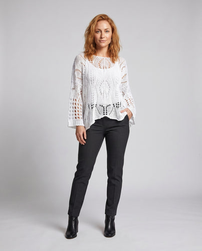 Damen luftige Strickbluse mit perforierten Details EB