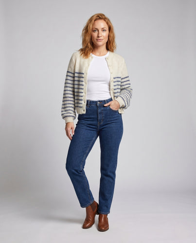Damen Strickjacke mit modernem Streifenmuster und lässigem Schnitt EB