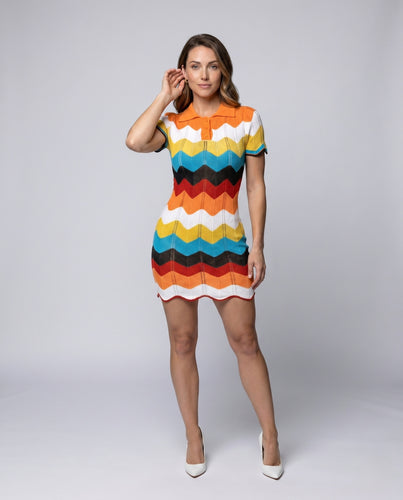 Damen Strickkleid mit modernem Wellendesign und Polokragen EB