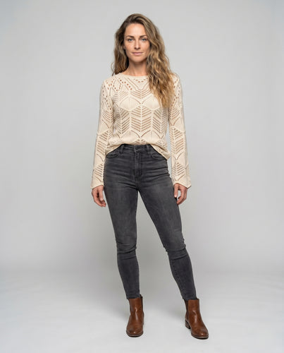 Damen Strickpullover mit einzigartigem Lochmuster EB